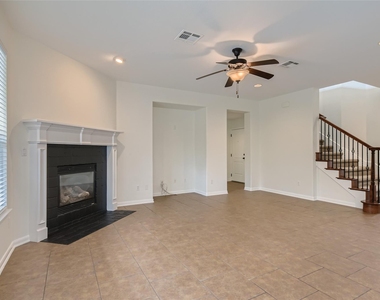 12609 Calistoga Way - Photo Thumbnail 6