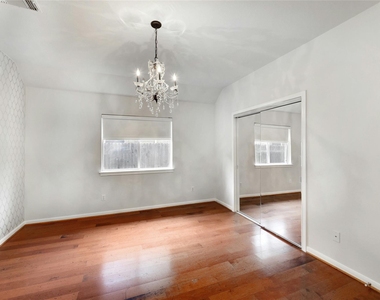 3806 Azur Ln - Photo Thumbnail 23