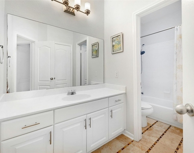 3806 Azur Ln - Photo Thumbnail 22