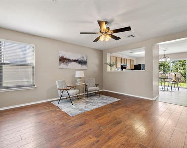 5705 Viewpoint Dr - Photo Thumbnail 6