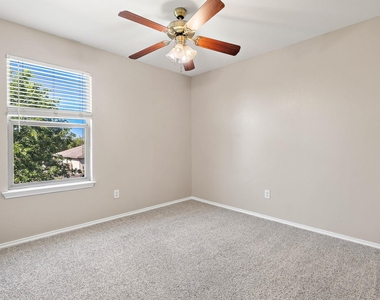 5705 Viewpoint Dr - Photo Thumbnail 21