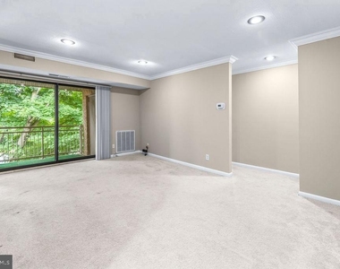 6099 Majors Lane - Photo Thumbnail 13