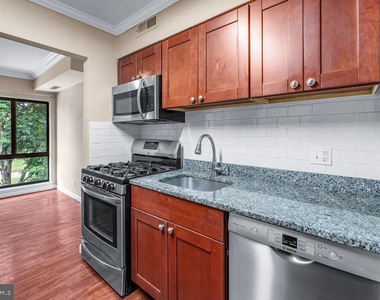 6099 Majors Lane - Photo Thumbnail 4