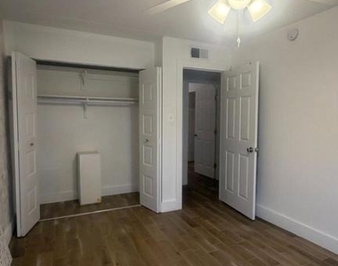5236 W Running Brook Road - Photo Thumbnail 13
