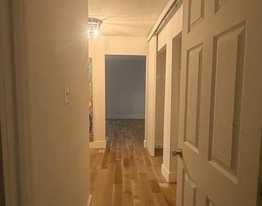 5236 W Running Brook Road - Photo Thumbnail 10
