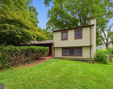 6251 Parallel Lane - Photo Thumbnail 1