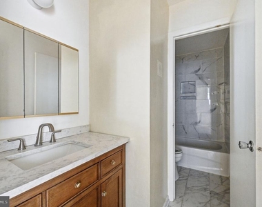 6251 Parallel Lane - Photo Thumbnail 14