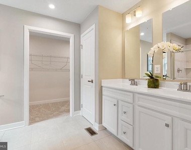 4771 Naples Avenue - Photo Thumbnail 16