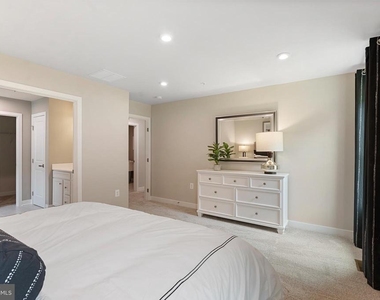 4771 Naples Avenue - Photo Thumbnail 15