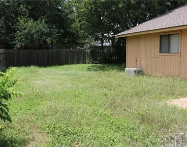 803 Kimberly St - Photo Thumbnail 13