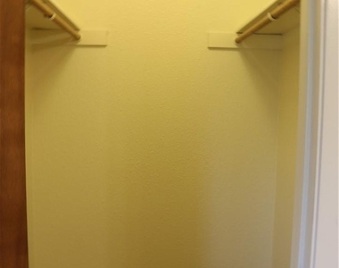 803 Kimberly St - Photo Thumbnail 10