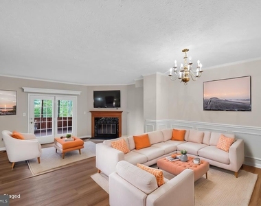 55 Oak Crest Court - Photo Thumbnail 8