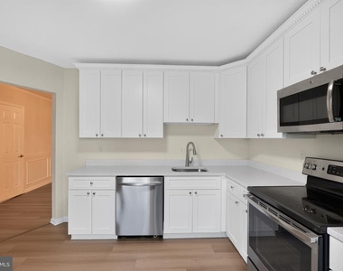 55 Oak Crest Court - Photo Thumbnail 5