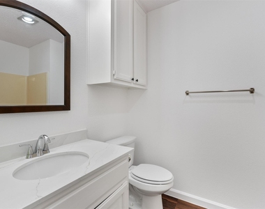 12900 Hymeadow Dr - Photo Thumbnail 15