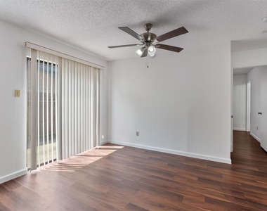 12900 Hymeadow Dr - Photo Thumbnail 5