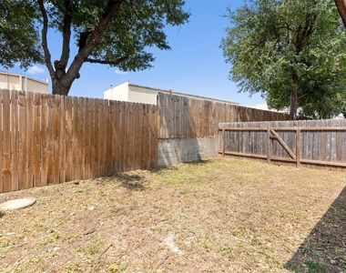 12900 Hymeadow Dr - Photo Thumbnail 19
