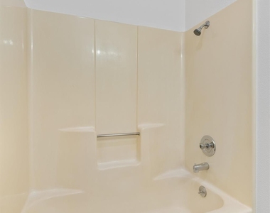 12900 Hymeadow Dr - Photo Thumbnail 16