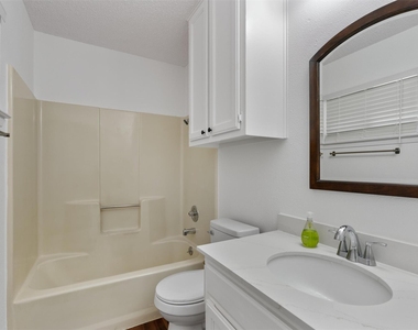 12900 Hymeadow Dr - Photo Thumbnail 11