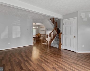 114 Paden Court - Photo Thumbnail 2