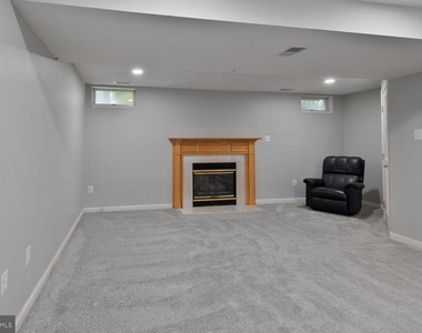 114 Paden Court - Photo Thumbnail 18