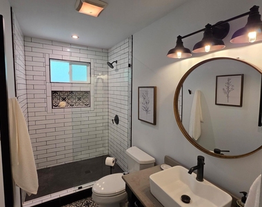 2802 De Soto Dr - Photo Thumbnail 11