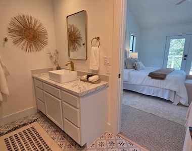 2802 De Soto Dr - Photo Thumbnail 18