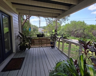 2802 De Soto Dr - Photo Thumbnail 2