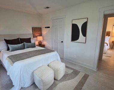 2802 De Soto Dr - Photo Thumbnail 14