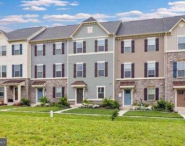 6070 Fallfish Court - Photo Thumbnail 1