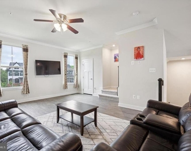 6070 Fallfish Court - Photo Thumbnail 13