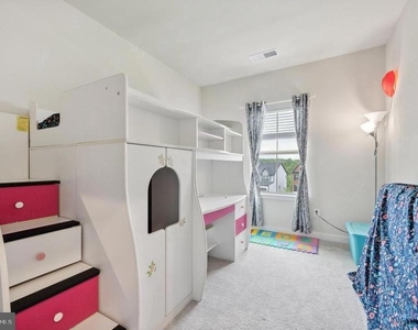 6070 Fallfish Court - Photo Thumbnail 21