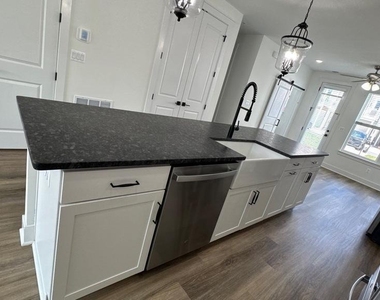 1817 Shookstown Road - Photo Thumbnail 7