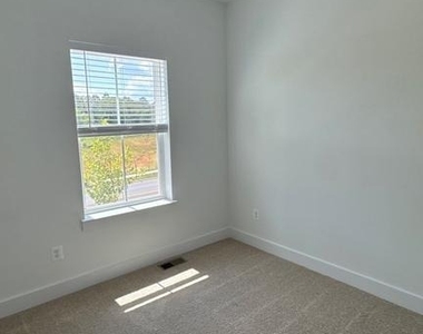 1817 Shookstown Road - Photo Thumbnail 21