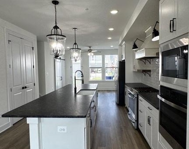 1817 Shookstown Road - Photo Thumbnail 8