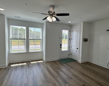 1817 Shookstown Road - Photo Thumbnail 9