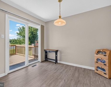 6581 Willard Horine Court - Photo Thumbnail 3