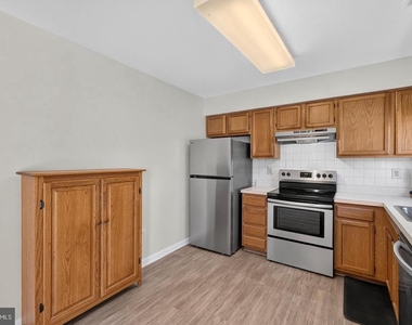 6581 Willard Horine Court - Photo Thumbnail 5