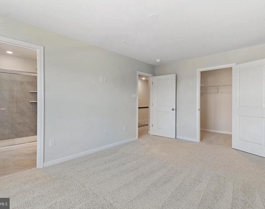 418 Carroll Walk Ave - Photo Thumbnail 15