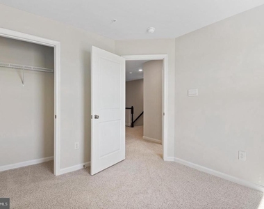 418 Carroll Walk Ave - Photo Thumbnail 19
