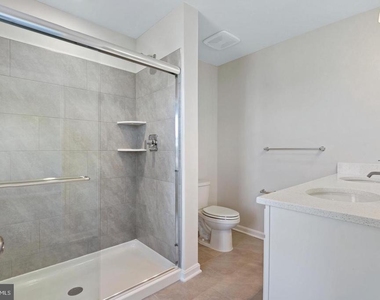 418 Carroll Walk Ave - Photo Thumbnail 16