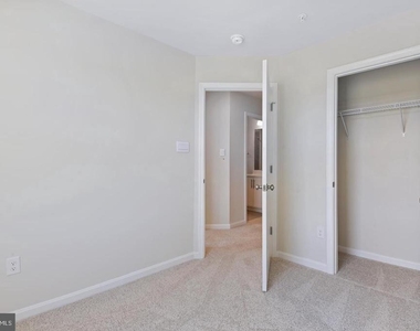 418 Carroll Walk Ave - Photo Thumbnail 21