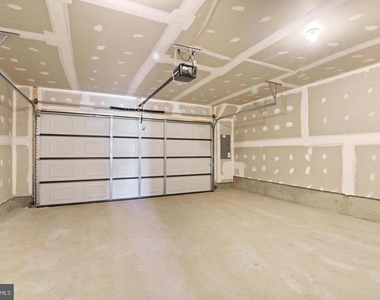 418 Carroll Walk Ave - Photo Thumbnail 23
