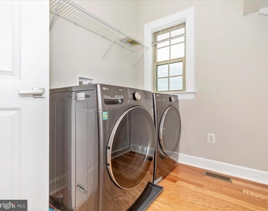 3838 Fulham Road - Photo Thumbnail 14