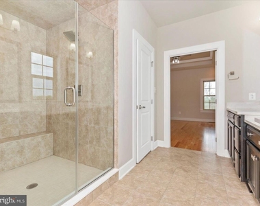 3838 Fulham Road - Photo Thumbnail 18