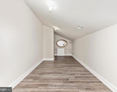 3838 Fulham Road - Photo Thumbnail 21