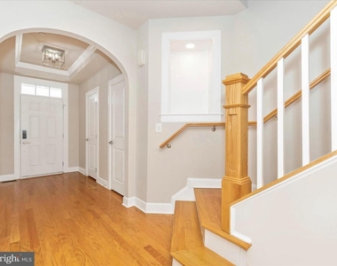 3838 Fulham Road - Photo Thumbnail 2