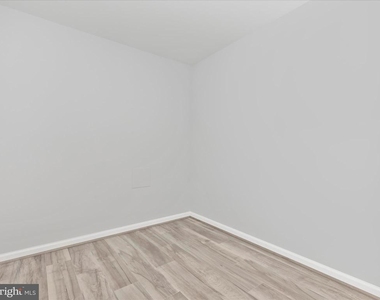 3838 Fulham Road - Photo Thumbnail 29