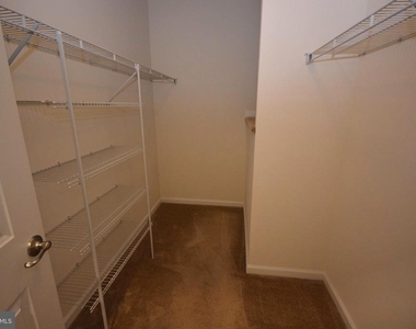 5942 Leben Drive - Photo Thumbnail 15