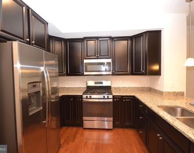 5942 Leben Drive - Photo Thumbnail 6