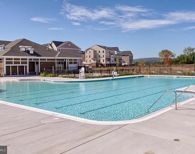 5942 Leben Drive - Photo Thumbnail 24
